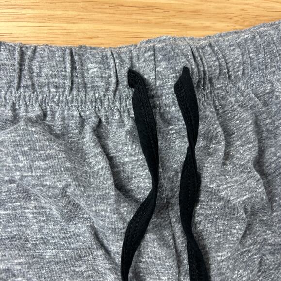 Women's Mankato East Cougars Gray Graphic Athletic Shorts - Size XL - NWT - Picture 3 of 6